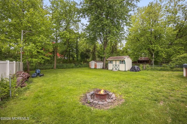 156 Myrtle Avenue, Belford, NJ 07718