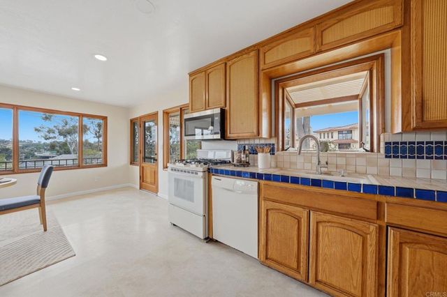 3861 Grandview Place, Bonita, CA 91902