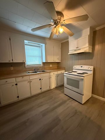408 Brooks Street, Edgefield, SC 29824