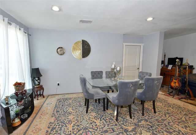 382 Road 5251, Cleveland, TX 77327