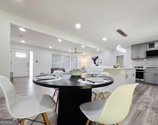 2400 Glenrock Drive, Decatur, GA 30032