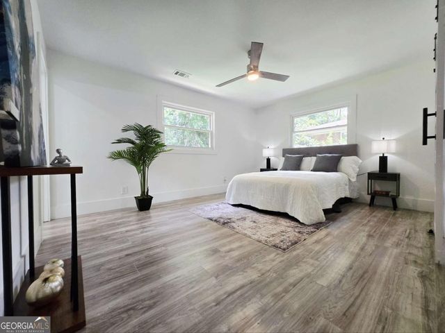 2400 Glenrock Drive, Decatur, GA 30032