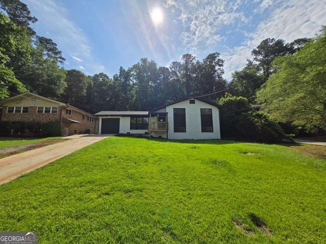 2400 Glenrock Drive, Decatur, GA 30032