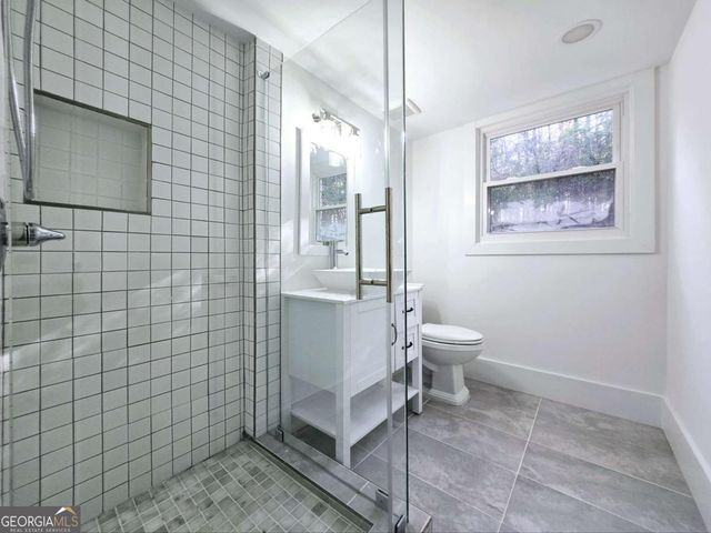 2400 Glenrock Drive, Decatur, GA 30032