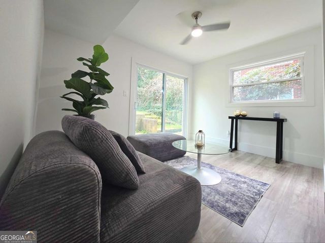 2400 Glenrock Drive, Decatur, GA 30032