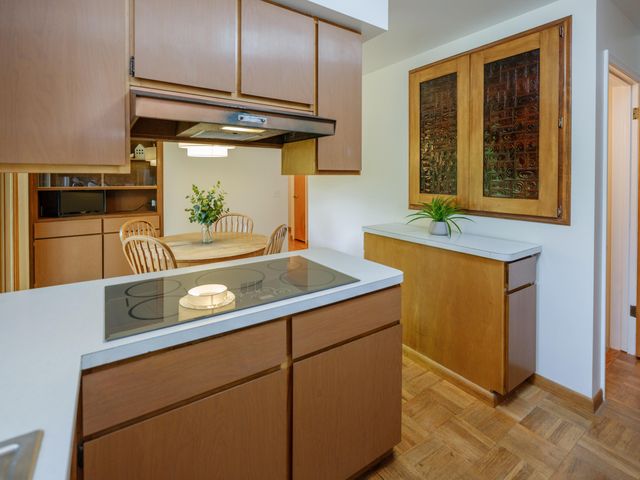 9169 N Riverview Drive, Kalamazoo, MI 49004