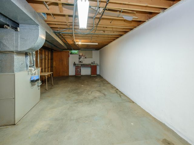9169 N Riverview Drive, Kalamazoo, MI 49004
