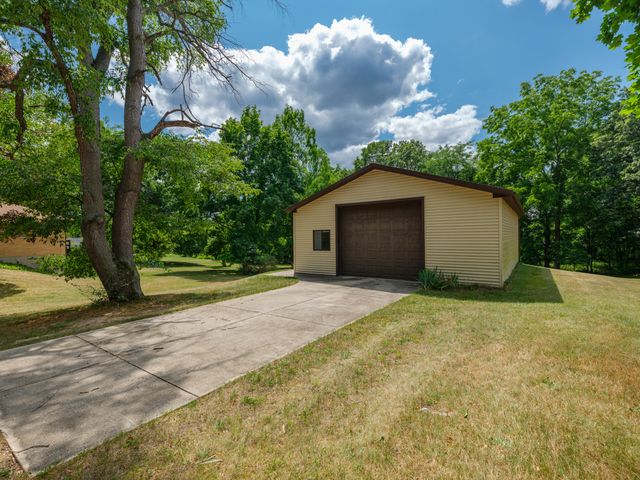9169 N Riverview Drive, Kalamazoo, MI 49004