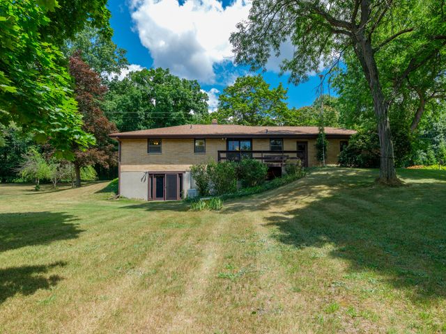 9169 N Riverview Drive, Kalamazoo, MI 49004