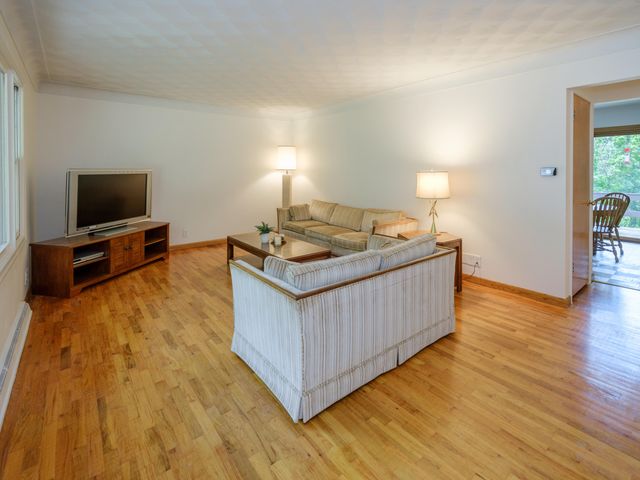 9169 N Riverview Drive, Kalamazoo, MI 49004