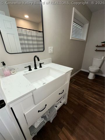 2761 Daniels Avenue, South Charleston, WV 25303