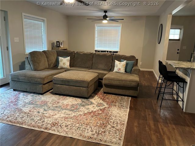 2761 Daniels Avenue, South Charleston, WV 25303