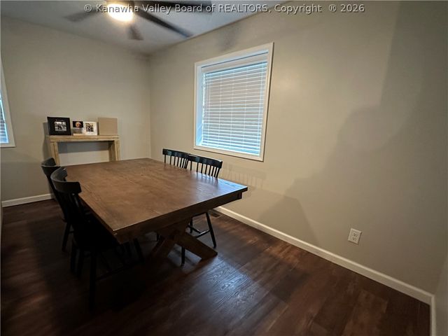 2761 Daniels Avenue, South Charleston, WV 25303