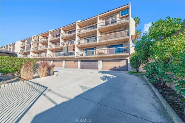 2240 N Legion Drive 217, Signal Hill, CA 90755