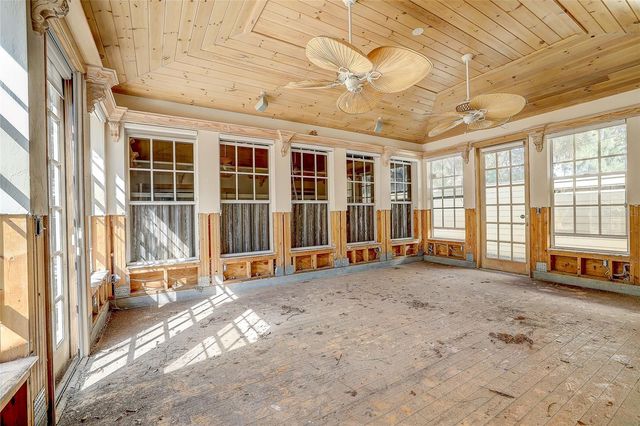 226 OGDEN STREET, Sarasota, FL 34242