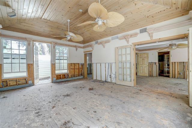 226 OGDEN STREET, Sarasota, FL 34242