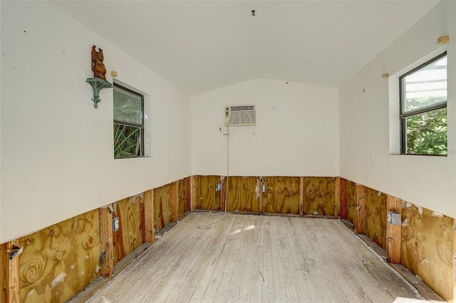 226 OGDEN STREET, Sarasota, FL 34242