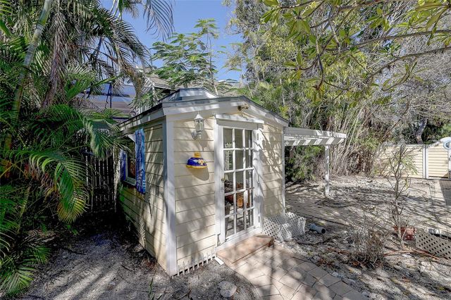 226 OGDEN STREET, Sarasota, FL 34242