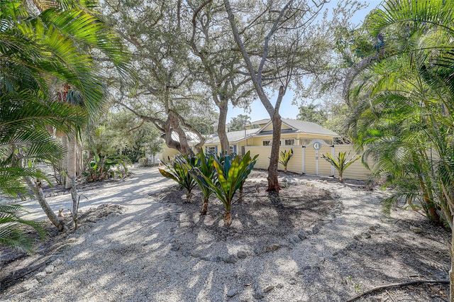 226 OGDEN STREET, Sarasota, FL 34242