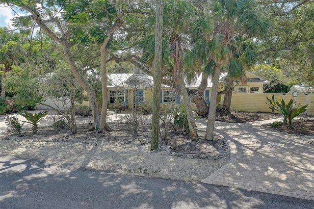 226 OGDEN STREET, Sarasota, FL 34242