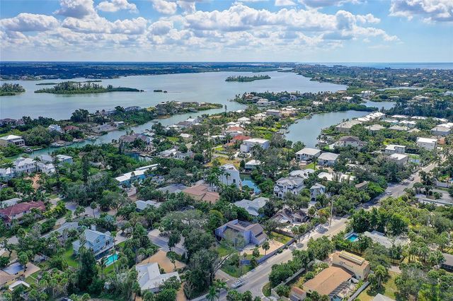 226 OGDEN STREET, Sarasota, FL 34242