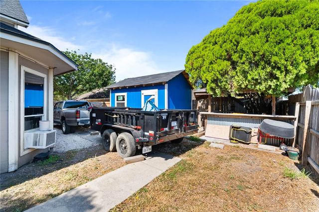 4922 Kerrville Dr, Corpus Christi, TX 78413