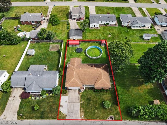 577 Geneva Avenue, Struthers, OH 44471