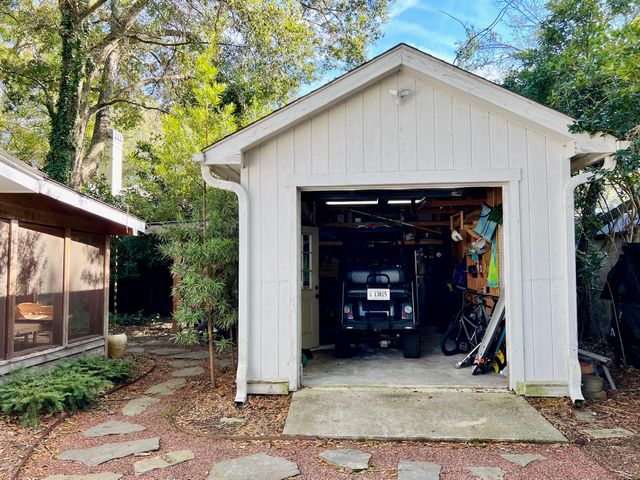 717 Azalea Street, Mount Pleasant, SC 29464