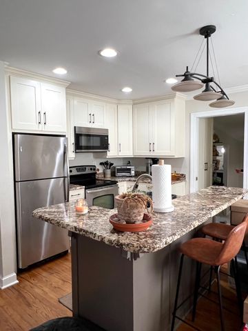 717 Azalea Street, Mount Pleasant, SC 29464