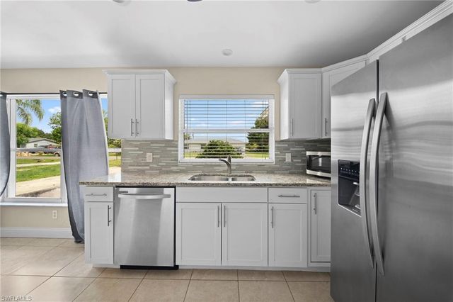13802 2nd ST, Fort Myers, FL 33905