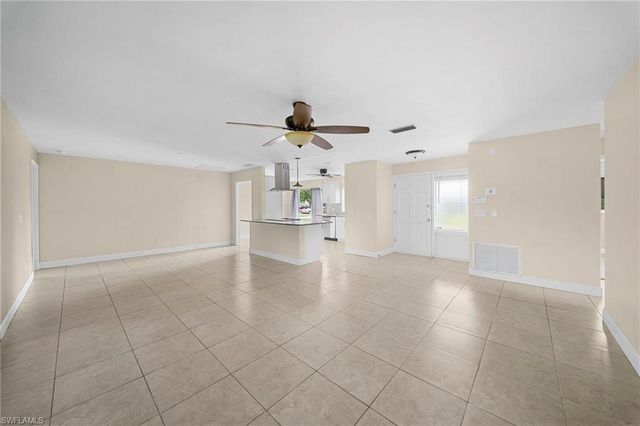 13802 2nd ST, Fort Myers, FL 33905