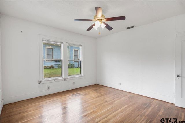 817 S Kennedy, Tyler, TX 75701