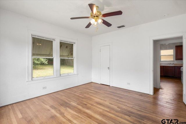 817 S Kennedy, Tyler, TX 75701