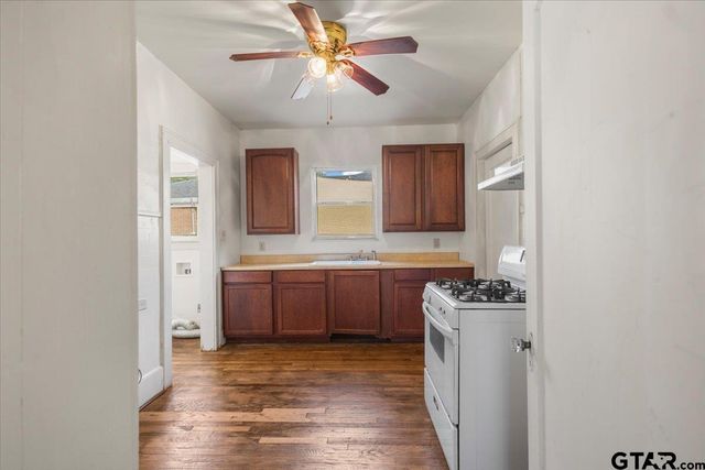 817 S Kennedy, Tyler, TX 75701