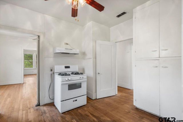 817 S Kennedy, Tyler, TX 75701