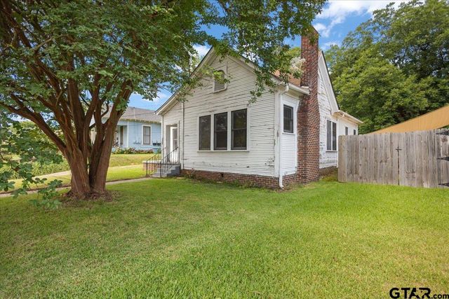 817 S Kennedy, Tyler, TX 75701