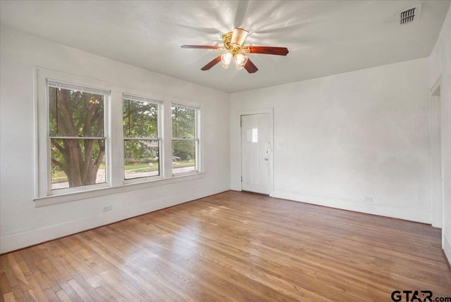 817 S Kennedy, Tyler, TX 75701