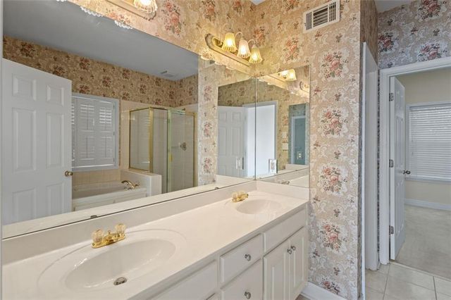 1376 Beringer Drive, Hoschton, GA 30548