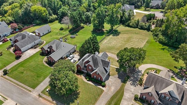 1376 Beringer Drive, Hoschton, GA 30548