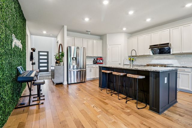 2533 Real Quiet Drive, Forney, TX 75126