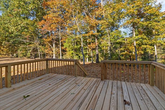975 Weakley Creek Road, Lawrenceburg, TN 38464
