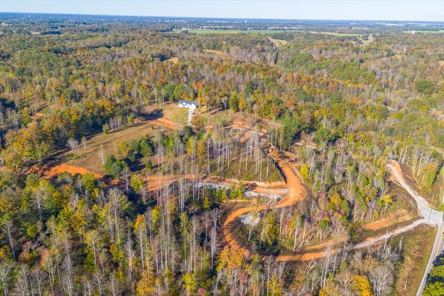 975 Weakley Creek Road, Lawrenceburg, TN 38464
