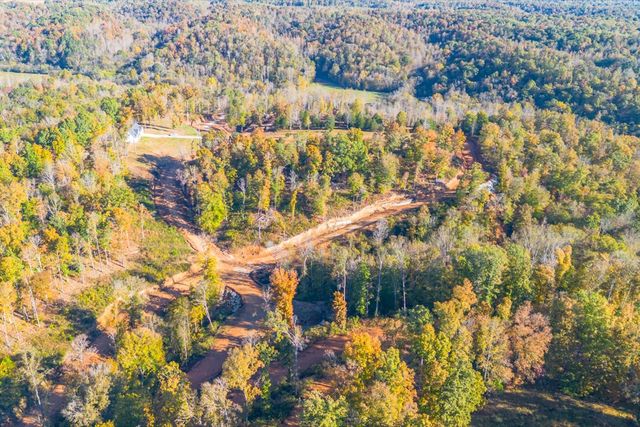 975 Weakley Creek Road, Lawrenceburg, TN 38464
