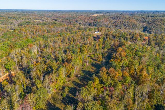 975 Weakley Creek Road, Lawrenceburg, TN 38464