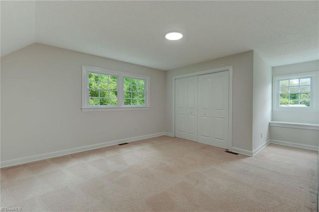 200 Stafford Oak Drive, Jamestown, NC 27282