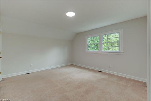 200 Stafford Oak Drive, Jamestown, NC 27282