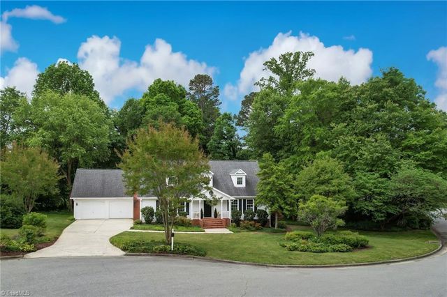 200 Stafford Oak Drive, Jamestown, NC 27282