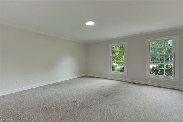 200 Stafford Oak Drive, Jamestown, NC 27282