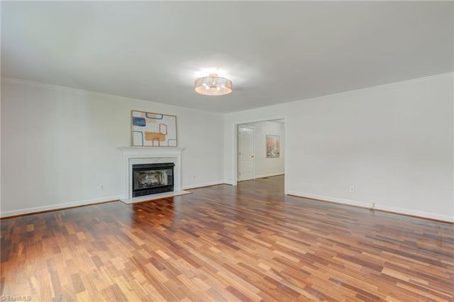 200 Stafford Oak Drive, Jamestown, NC 27282