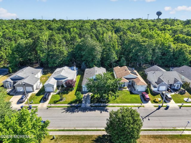 105 Valley Forge Drive, Little Egg Harbor, NJ 08087
